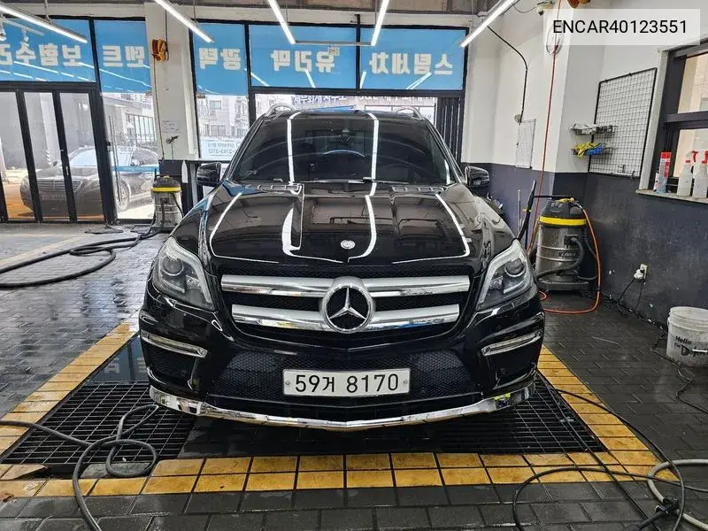 Gl-Class X166 Gl550 4Matic VIN: ENCAR40123551 Lot: 40123551