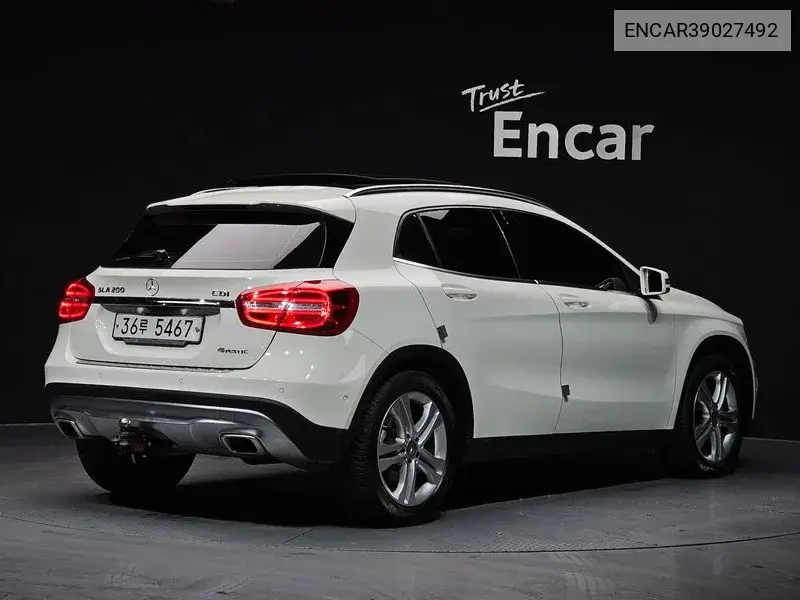 Gla-Class X156 Gla200 Cdi 4Matic VIN: ENCAR39027492 Lot: 39027492
