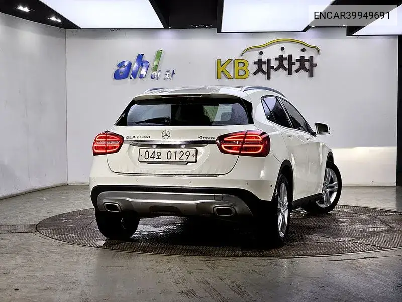 Gla-Class X156 Gla200 D VIN: ENCAR39949691 Lot: 39949691