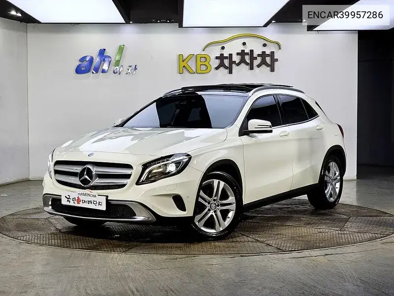 Gla-Class X156 Gla200 D VIN: ENCAR39957286 Lot: 39957286