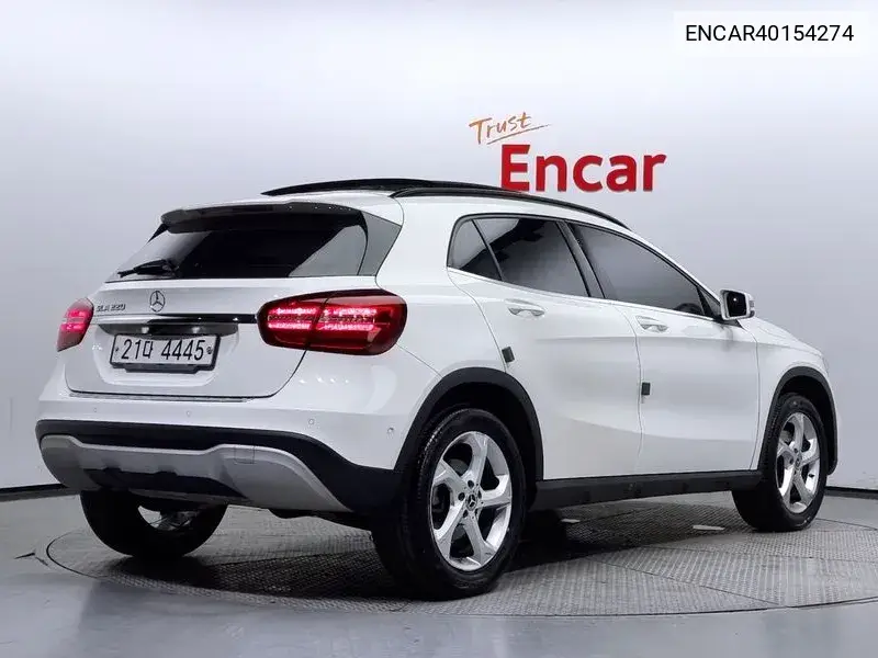 Gla-Class X156 Gla220 VIN: ENCAR40154274 Lot: 40154274