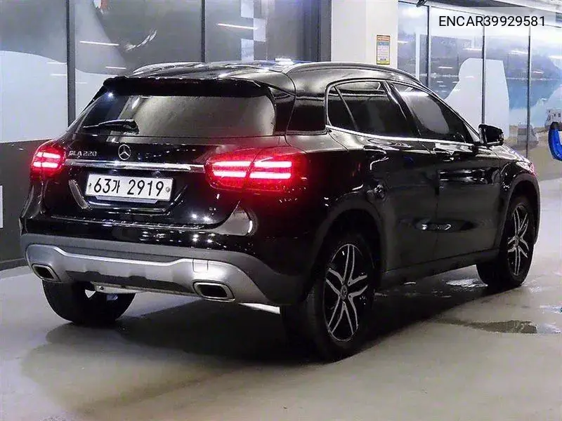 Gla-Class X156 Gla220 Premium VIN: ENCAR39929581 Lot: 39929581