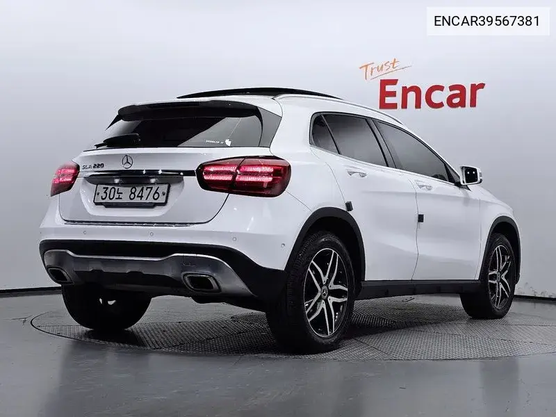 Gla-Class X156 Gla220 Premium VIN: ENCAR39567381 Lot: 39567381