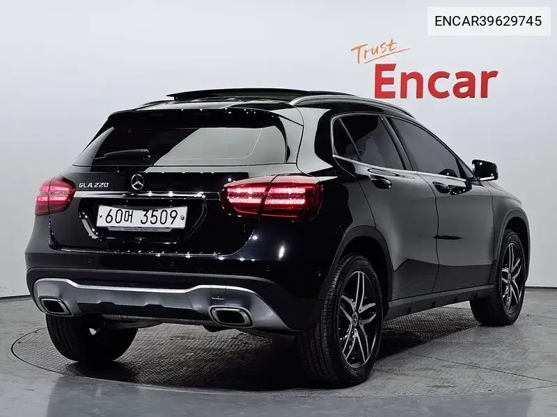 Gla-Class X156 Gla220 VIN: ENCAR39629745 Lot: 39629745