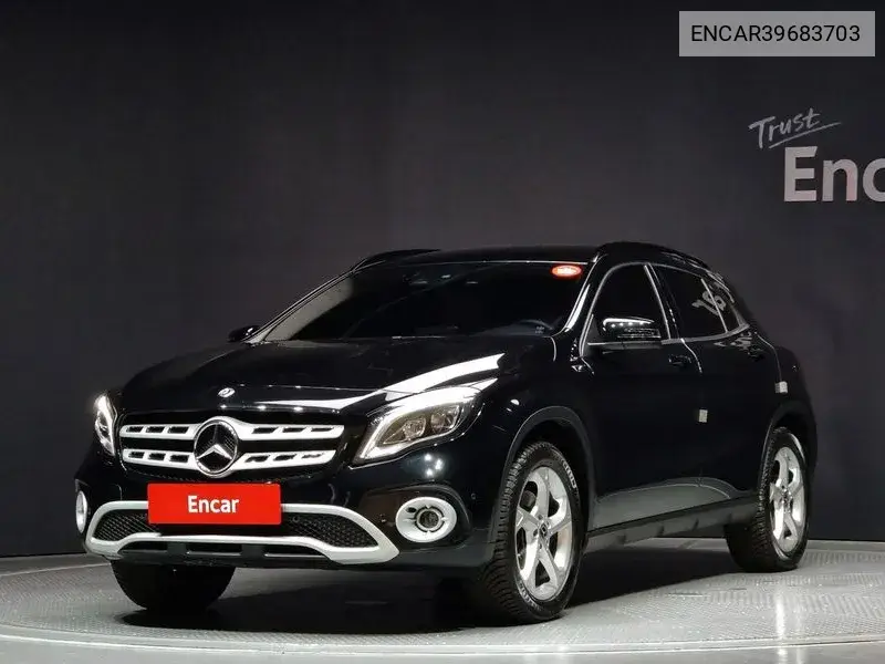 Gla-Class X156 Gla220 VIN: ENCAR39683703 Lot: 39683703