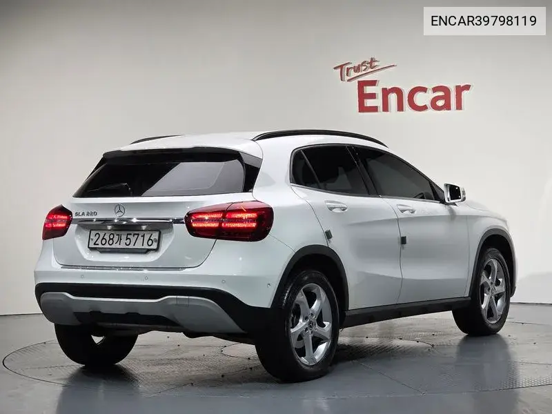Gla-Class X156 Gla220 VIN: ENCAR39798119 Lot: 39798119