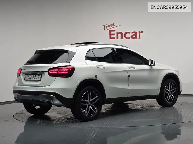 Gla-Class X156 Gla220 Premium VIN: ENCAR39955954 Lot: 39955954