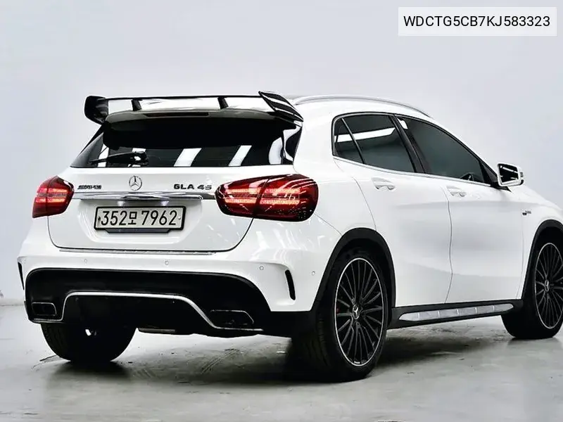 Gla-Class X156 Gla45 Amg 4Matic VIN: WDCTG5CB7KJ583323 Lot: 40151132