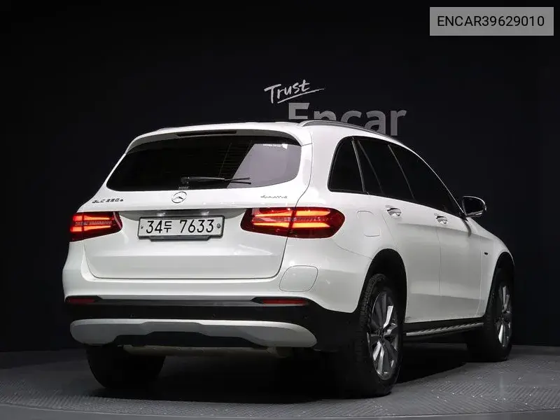 Glc-Class X253 Glc350E 4Matic Premium VIN: ENCAR39629010 Lot: 39629010