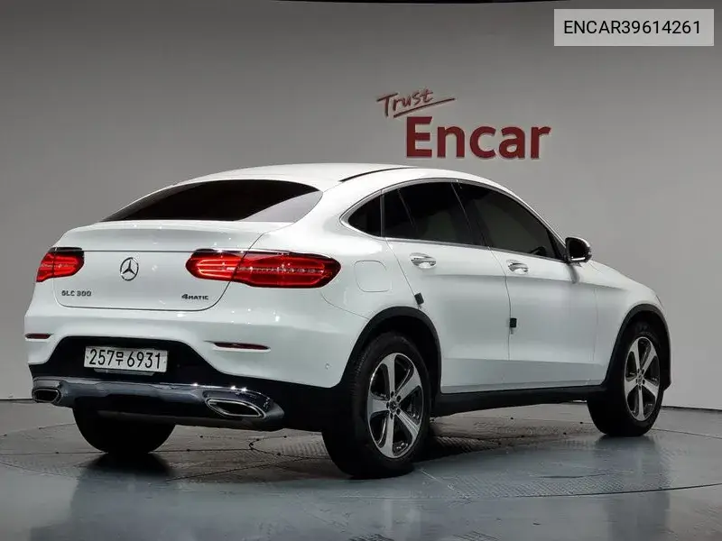 Glc-Class X253 Glc300 4Matic Coupe VIN: ENCAR39614261 Lot: 39614261