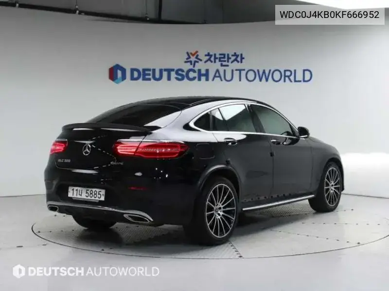 Glc-Class X253 Glc300 4Matic Amg Line Coupe VIN: WDC0J4KB0KF666952 Lot: 39622020