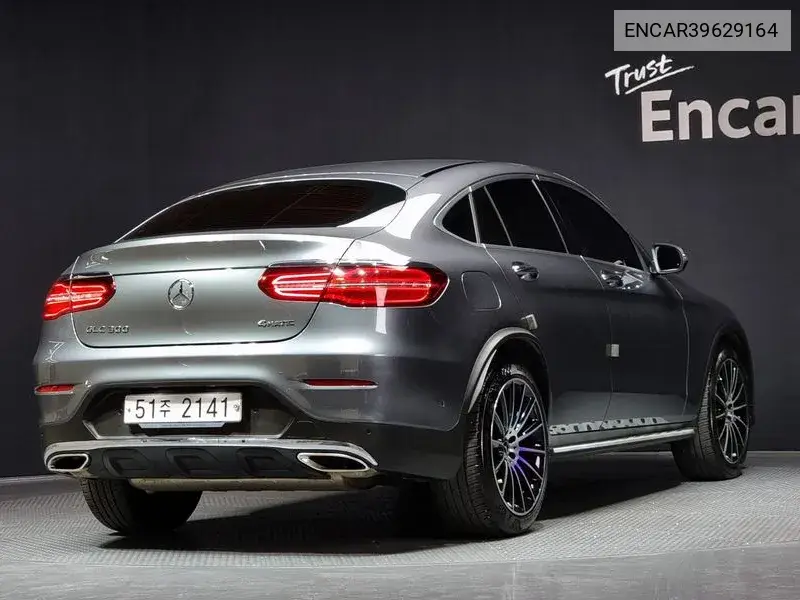 Glc-Class X253 Glc300 4Matic Amg Line Coupe VIN: ENCAR39629164 Lot: 39629164