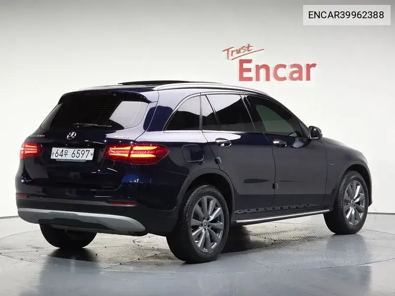 Glc-Class X253 Glc350E 4Matic Premium VIN: ENCAR39962388 Lot: 39962388