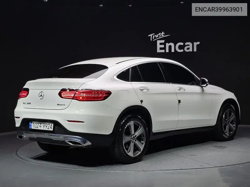 Glc-Class X253 Glc300 4Matic Coupe VIN: ENCAR39963901 Lot: 39963901