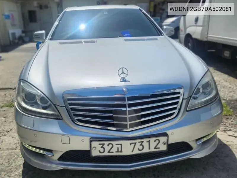 S-Class W221 S350 Bluetech VIN: WDDNF2GB7DA502081 Lot: 39607422