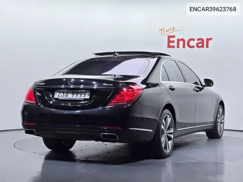 S-Class W222 S500L 4Matic VIN: ENCAR39623768 Lot: 39623768