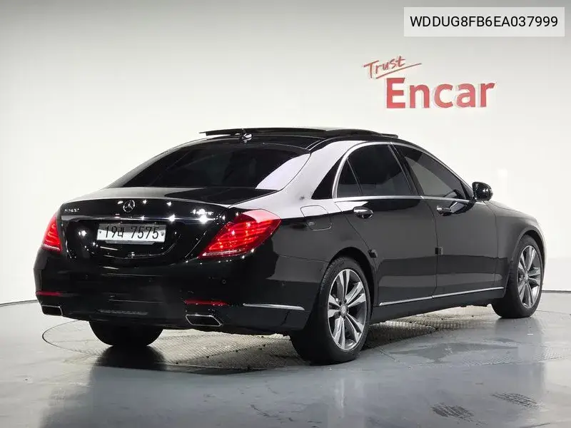 S-Class W222 S500L 4Matic VIN: WDDUG8FB6EA037999 Lot: 39984048