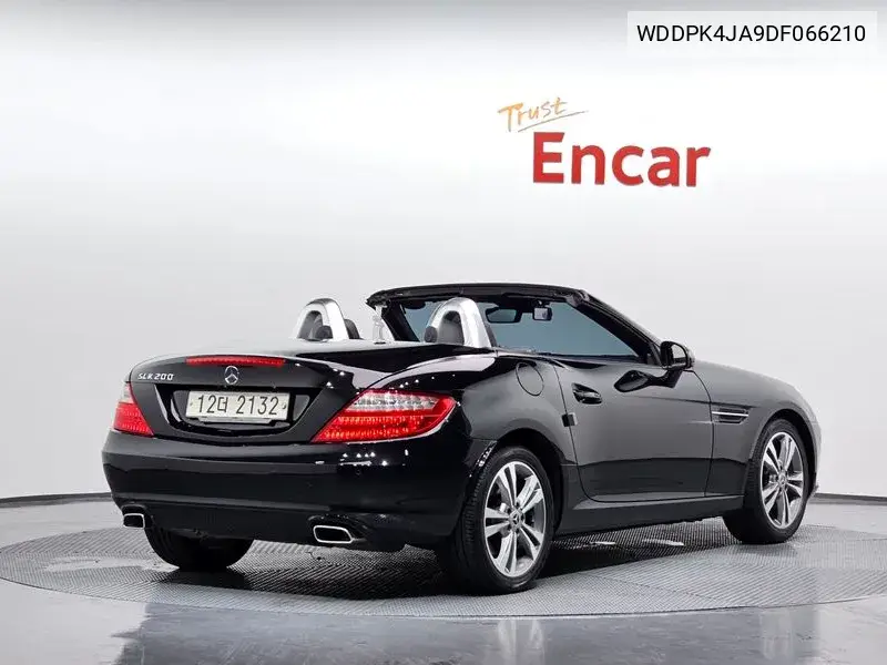 New Slk-Class 200 Blue Efficiency R172 VIN: WDDPK4JA9DF066210 Lot: 39892702