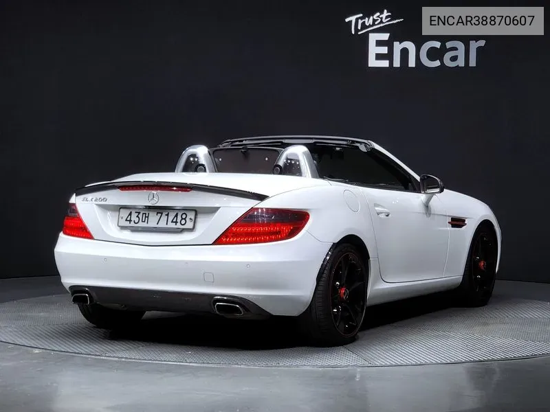 New Slk-Class 200 Blue Efficiency R172 VIN: ENCAR38870607 Lot: 38870607