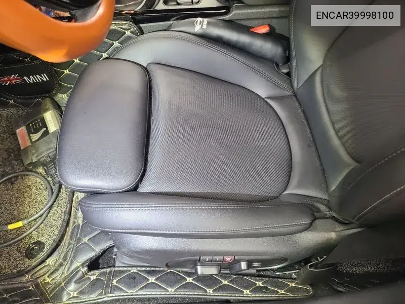 Cooper Club Man 2Nd Generation VIN: ENCAR39998100 Lot: 39998100