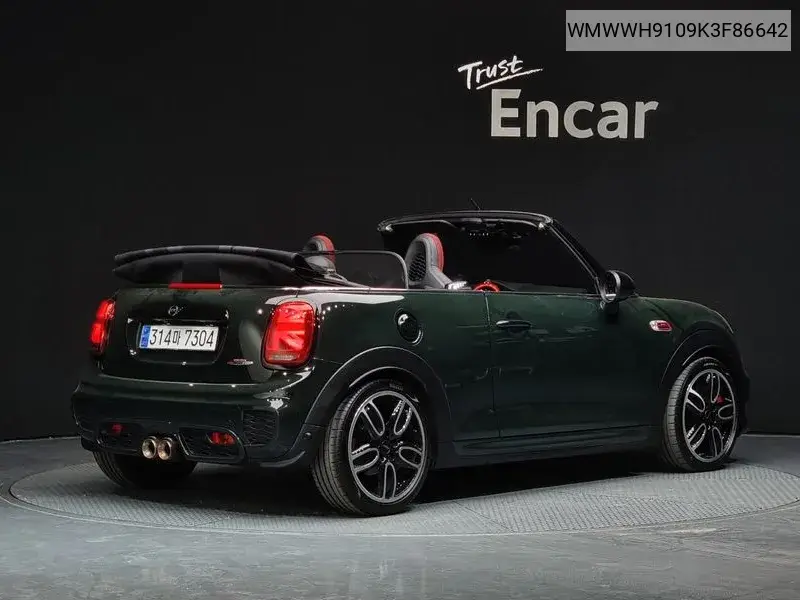 Cooper S Convertible Jcw 3Rd Generation VIN: WMWWH9109K3F86642 Lot: 39625440