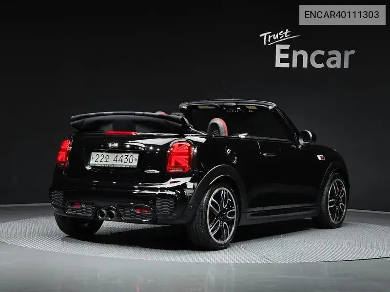 Cooper S Convertible Jcw 3Rd Generation VIN: ENCAR40111303 Lot: 40111303