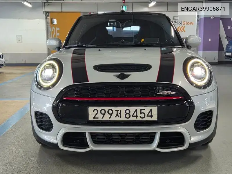 Cooper S Convertible Jcw 3Rd Generation VIN: ENCAR39906871 Lot: 39906871