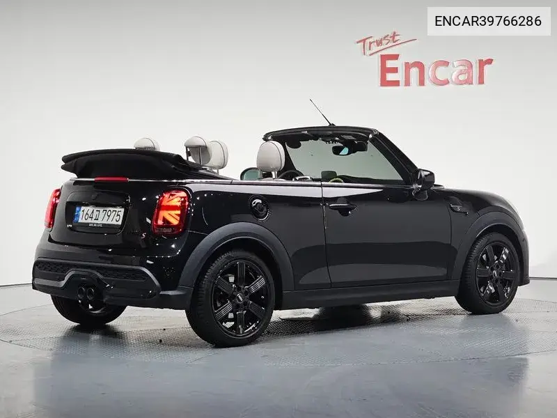 Cooper S Convertible Classic 3Rd Generation VIN: ENCAR39766286 Lot: 39766286