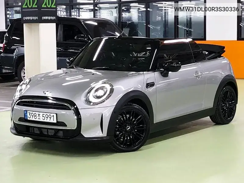 Cooper Convertible Classic 3Rd Generation VIN: WMW31DL00R3S30336 Lot: 39560119