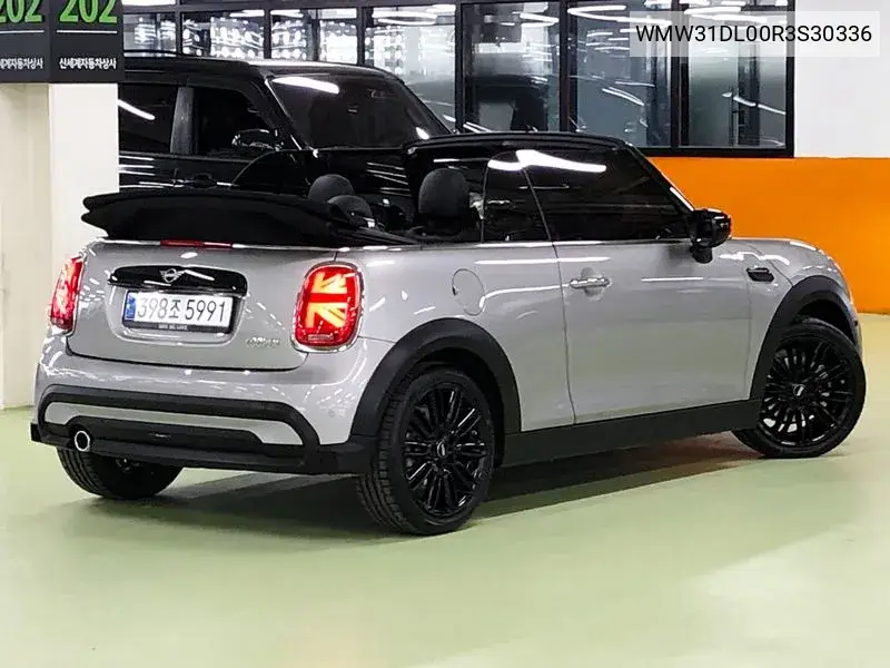 Cooper Convertible Classic 3Rd Generation VIN: WMW31DL00R3S30336 Lot: 39560119