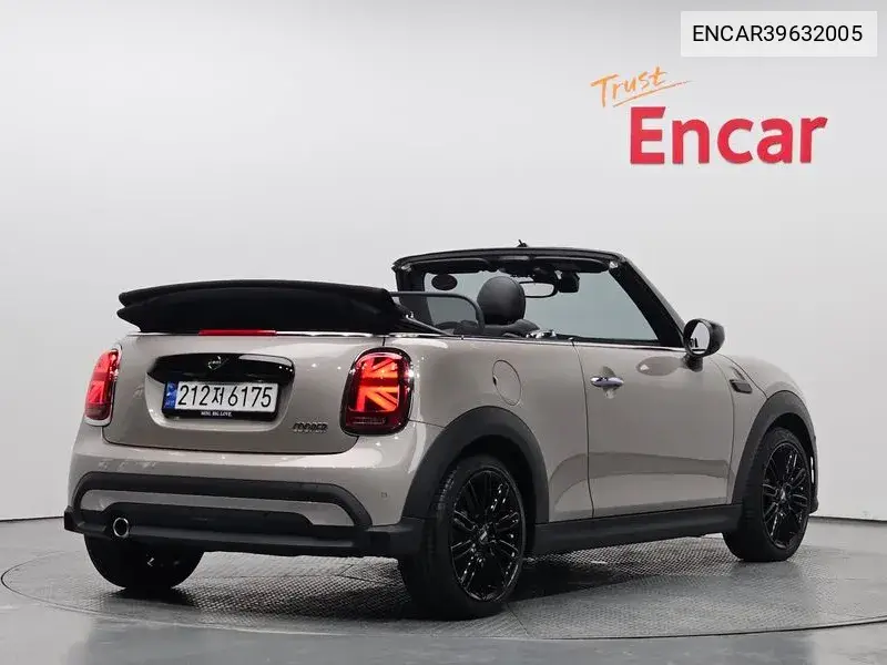 Cooper Convertible Classic 3Rd Generation VIN: ENCAR39632005 Lot: 39632005