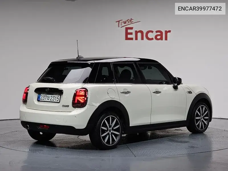 Cooper 5 Door Basic 3Rd Generation VIN: ENCAR39977472 Lot: 39977472