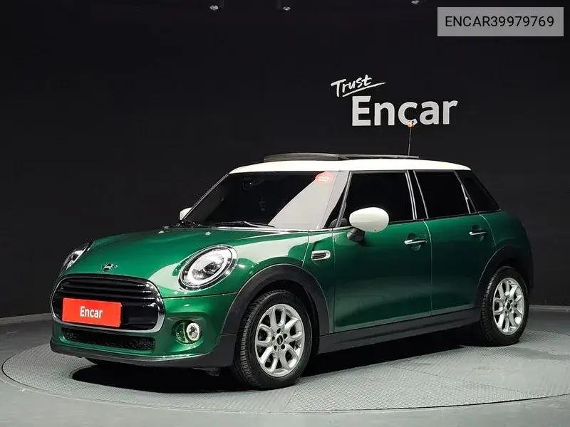 Cooper 5 Door High 3Rd Generation VIN: ENCAR39979769 Lot: 39979769