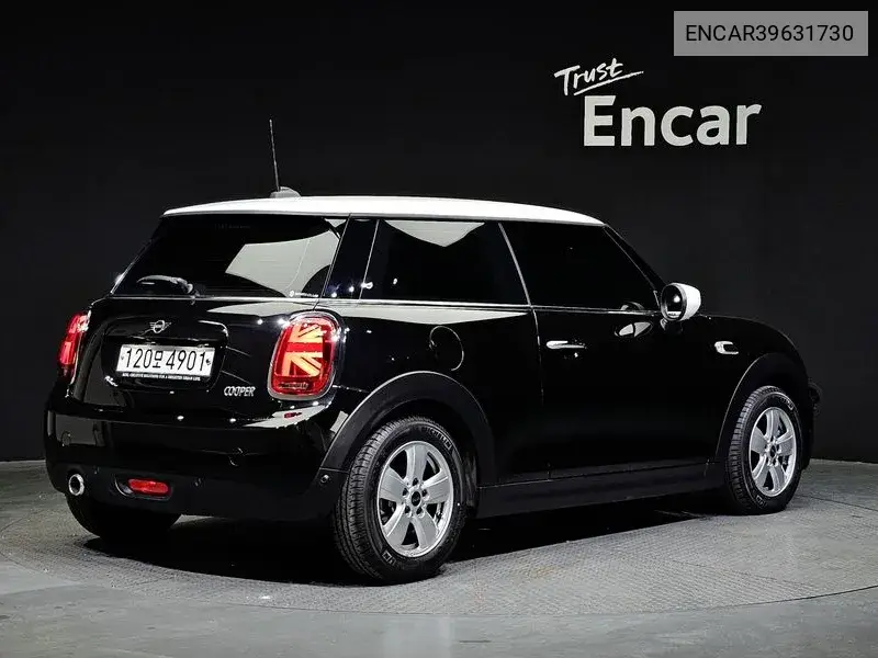 Cooper Basic 3Rd Generation VIN: ENCAR39631730 Lot: 39631730