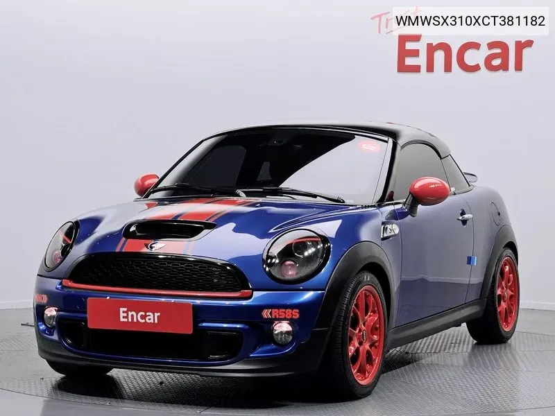 Mini Cooper S Coupe 1.6 VIN: WMWSX310XCT381182 Lot: 37196702
