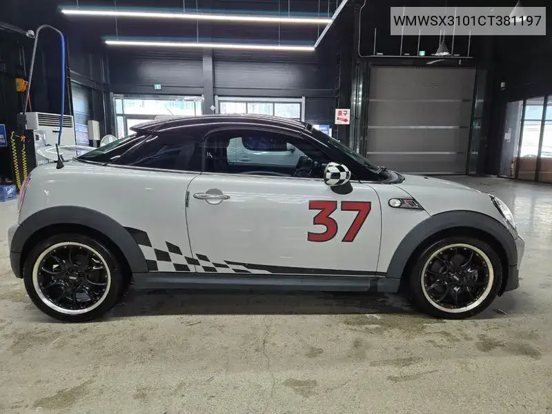 Cooper S Coupe 1.6 VIN: WMWSX3101CT381197 Lot: 39178606