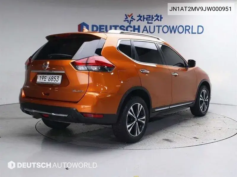 Extrail 2.5 4Wd VIN: JN1AT2MV9JW000951 Lot: 40018637