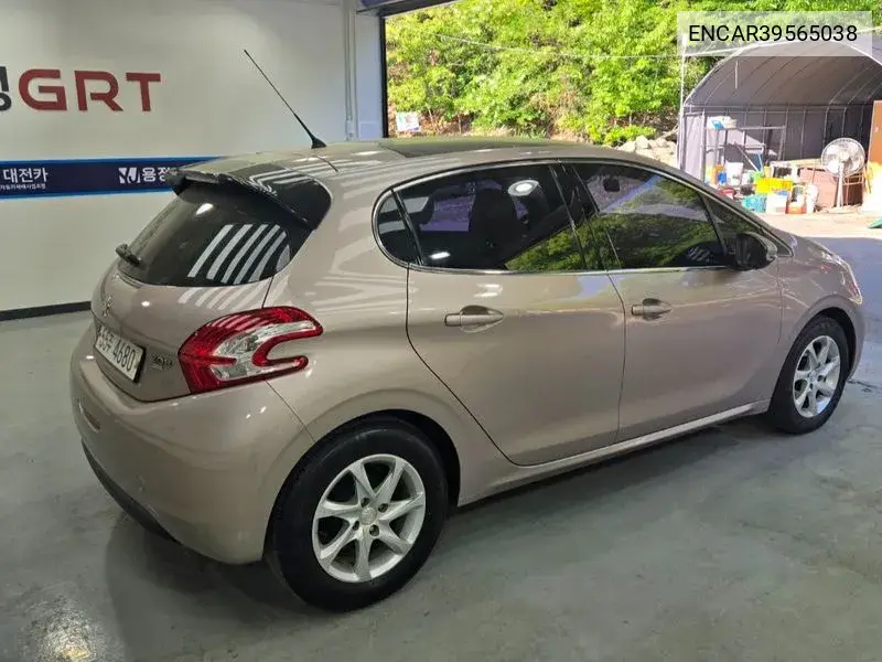208 1.4 E-Hdi Allure 5 Door VIN: ENCAR39565038 Lot: 39565038