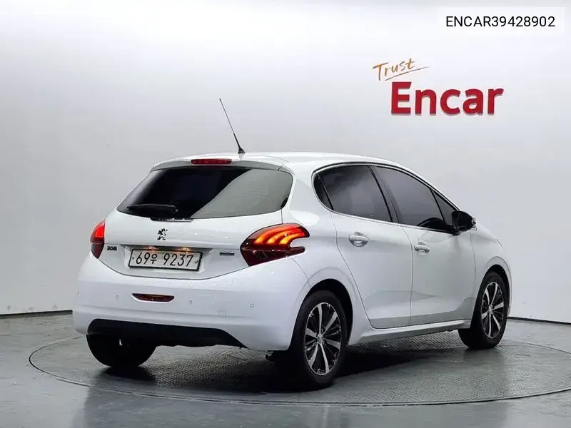 208 1.6 Bluehdi Allure 5 Door VIN: ENCAR39428902 Lot: 39428902