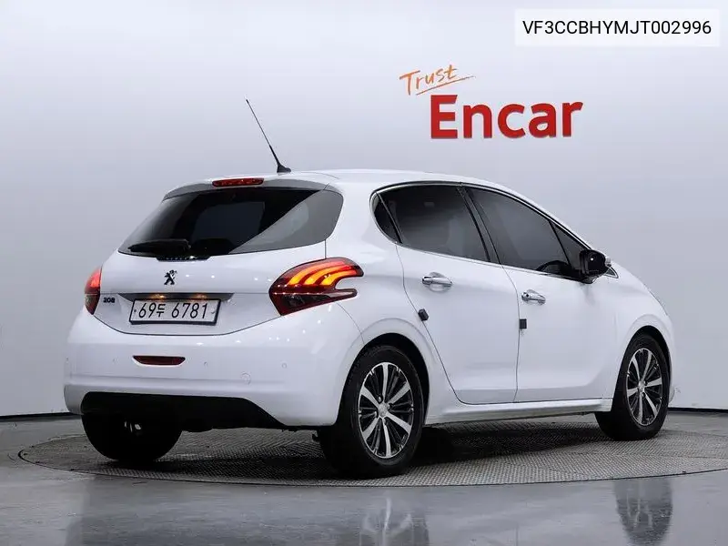 208 1.6 Bluehdi Allure 5 Door VIN: VF3CCBHYMJT002996 Lot: 39009945
