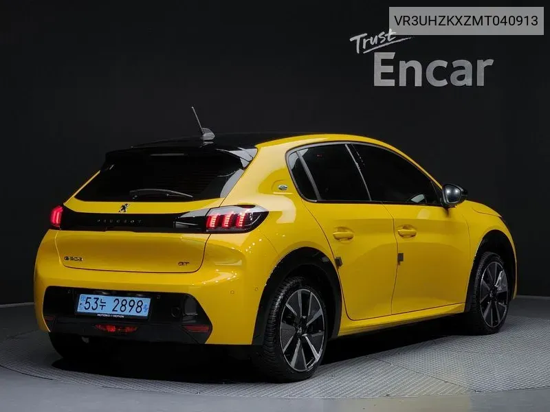 E-208 2Nd Generation Gt Line VIN: VR3UHZKXZMT040913 Lot: 38759998