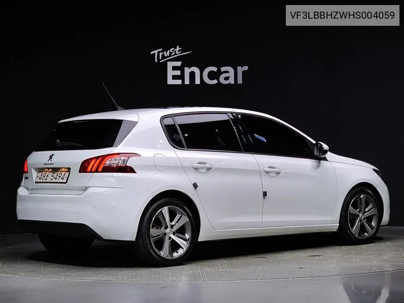 Peugeot 308 2Nd Generation 1.6 Bluehdi Allure VIN: VF3LBBHZWHS004059 Lot: 38072594