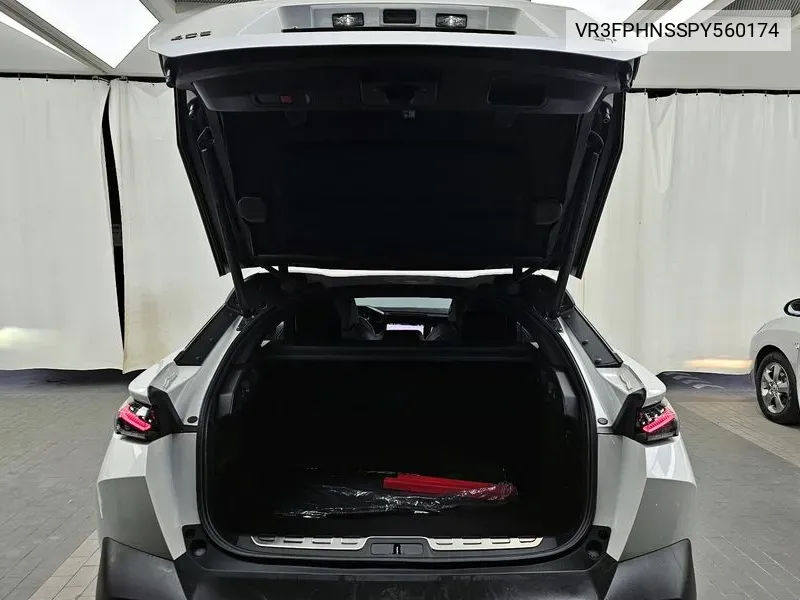 4081.2 Pure Tech Gt VIN: VR3FPHNSSPY560174 Lot: 38651972