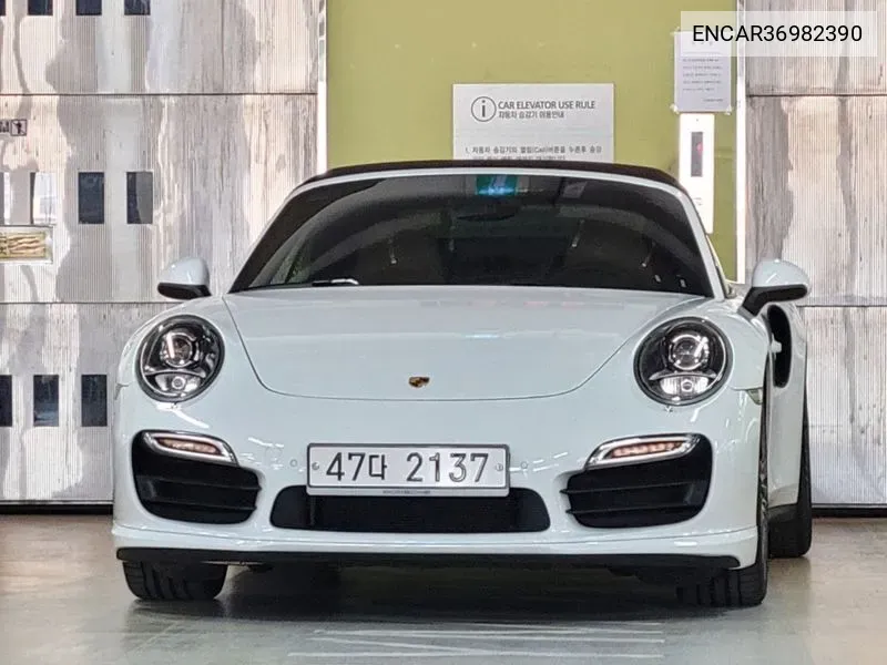 911 Turbo Cabriolet 991 VIN: ENCAR36982390 Lot: 36982390