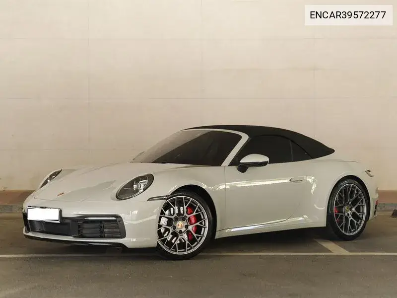 911 (992) Carrera 4S Cabriolet VIN: ENCAR39572277 Lot: 39572277