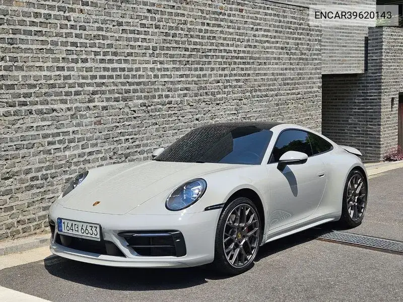 911 (992) Carrera 4S VIN: ENCAR39620143 Lot: 39620143