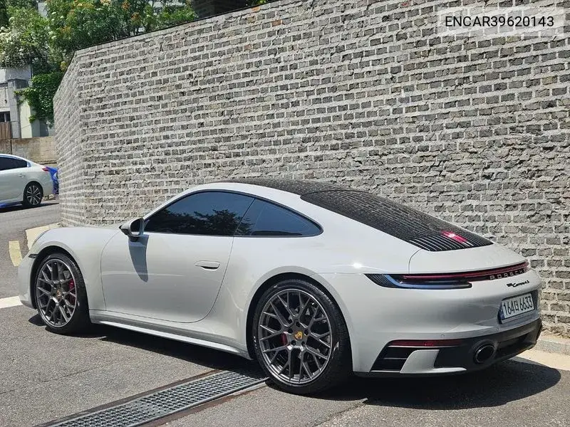 911 (992) Carrera 4S VIN: ENCAR39620143 Lot: 39620143