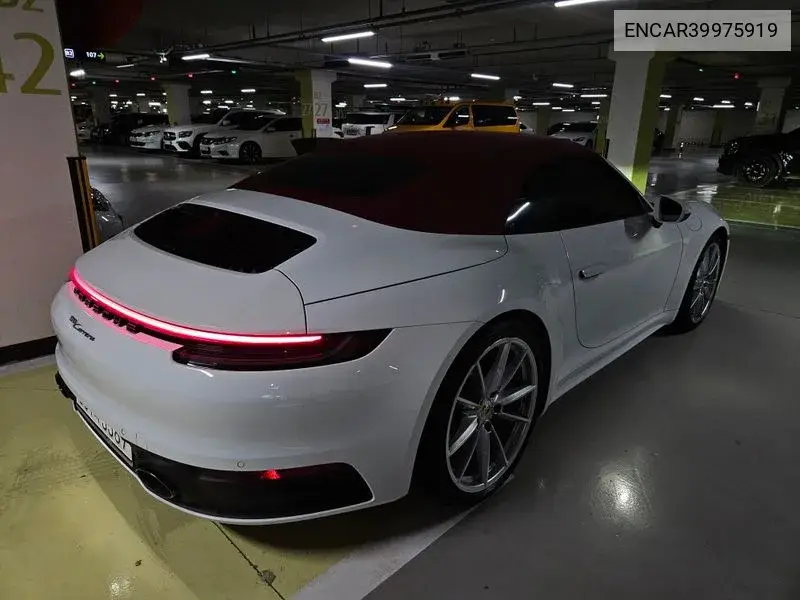 911 (992) Carrera Cabriolet VIN: ENCAR39975919 Lot: 39975919