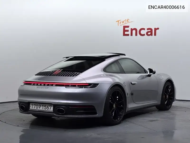 911 (992) Carrera 4S VIN: ENCAR40006616 Lot: 40006616