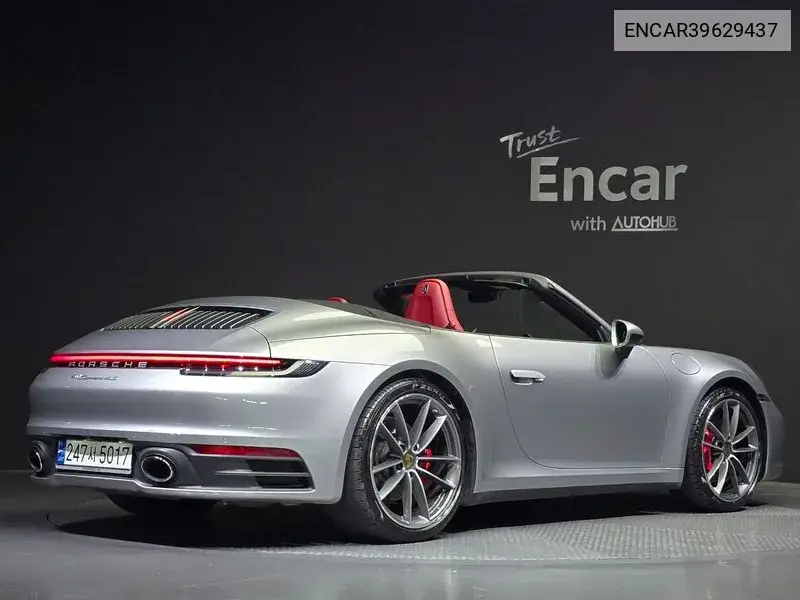 911 (992) Carrera 4S Cabriolet VIN: ENCAR39629437 Lot: 39629437